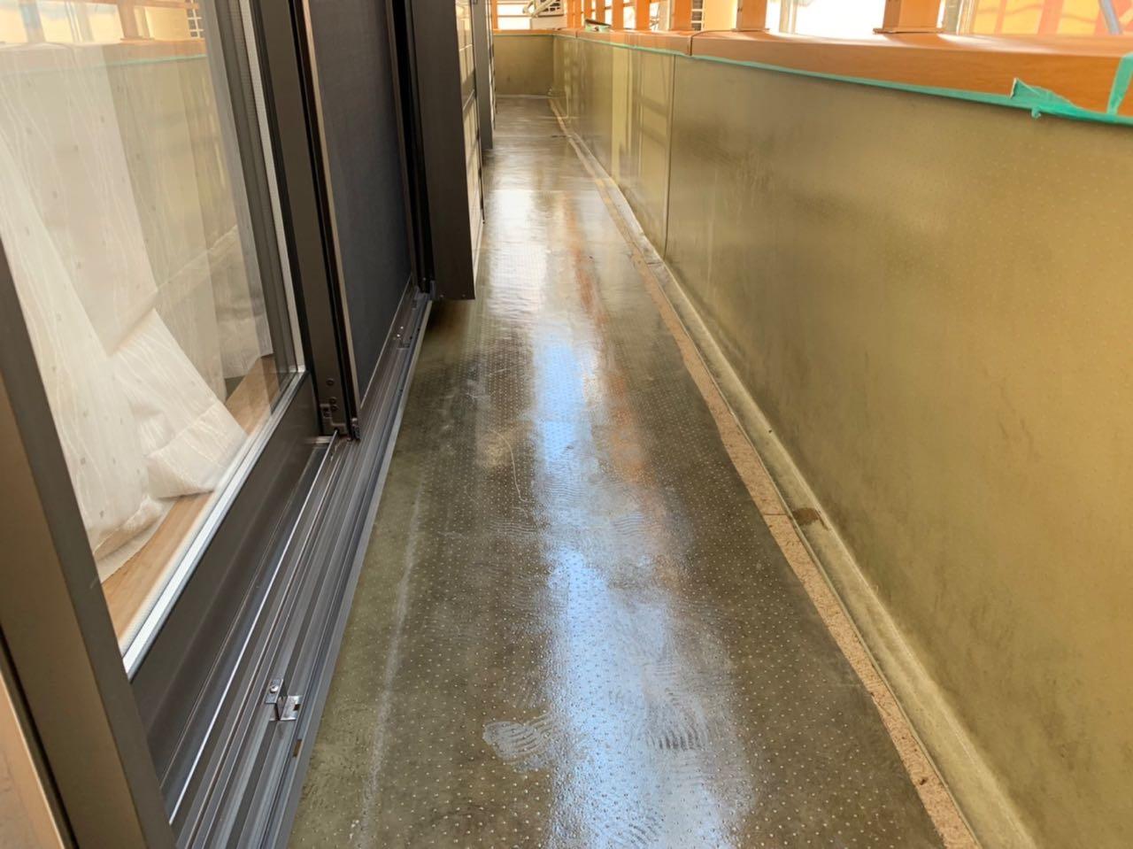 【防水工事】プライマー塗布