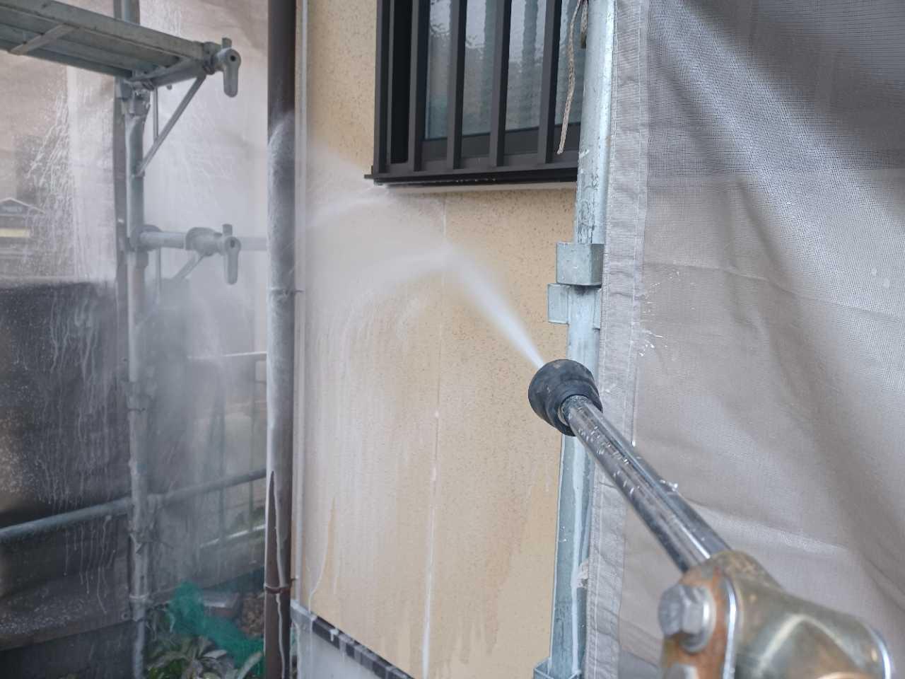 【外壁洗浄】バイオ洗剤塗布