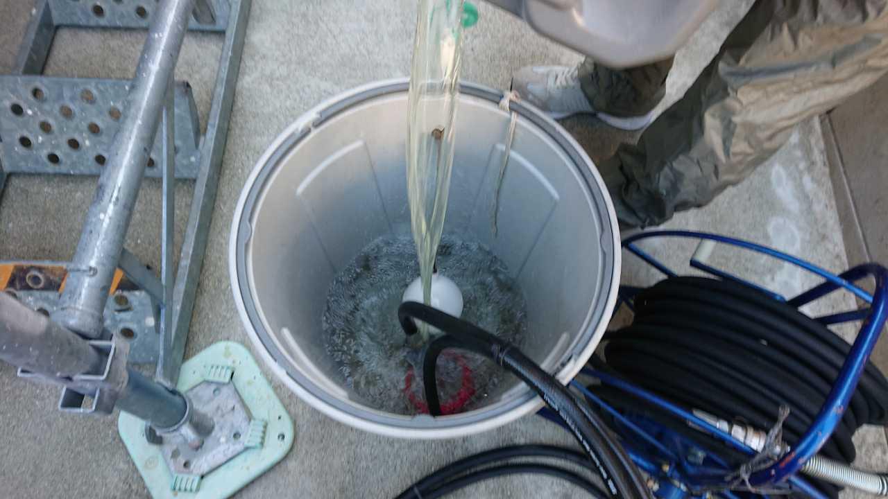 【バイオ洗剤準備】原液混入