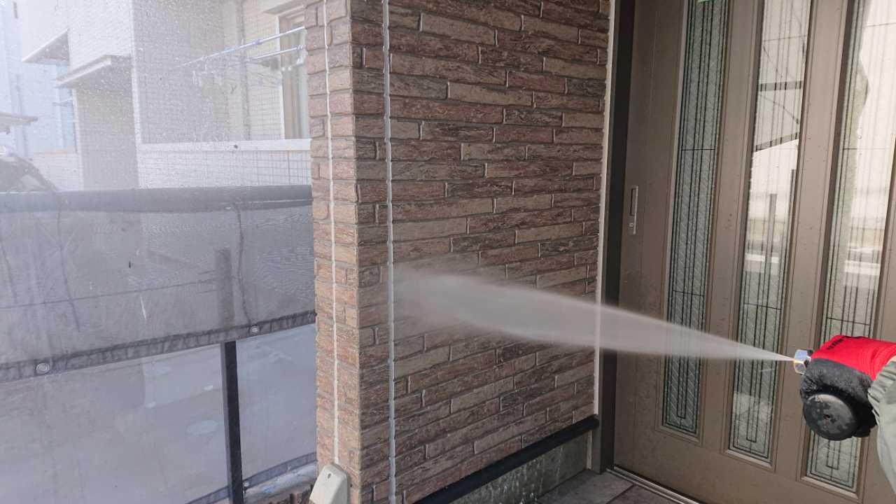 【外壁洗浄】バイオ洗剤塗布