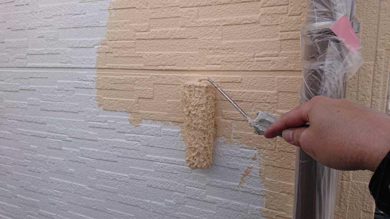 【外壁塗装1】中塗り