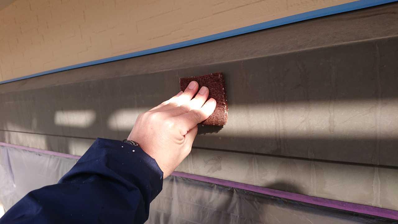 【シャッターボックス塗装】ケレン作業