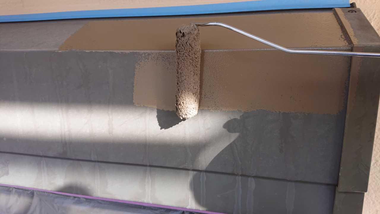 【シャッターボックス塗装】下塗り