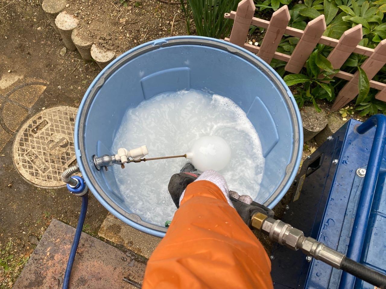 【バイオ洗剤準備】洗浄液攪拌