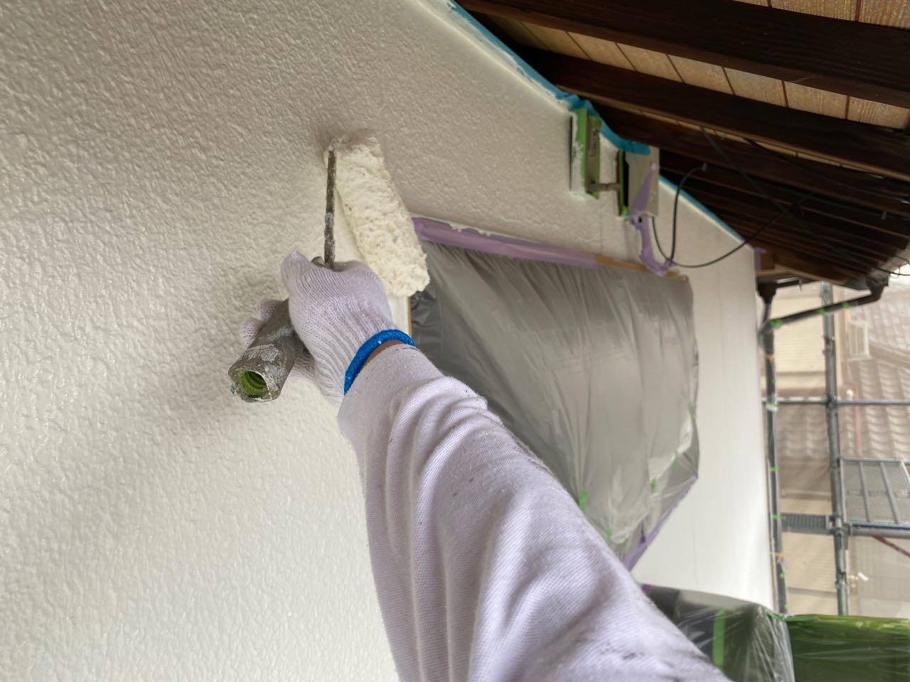 【外壁塗装1】中塗り