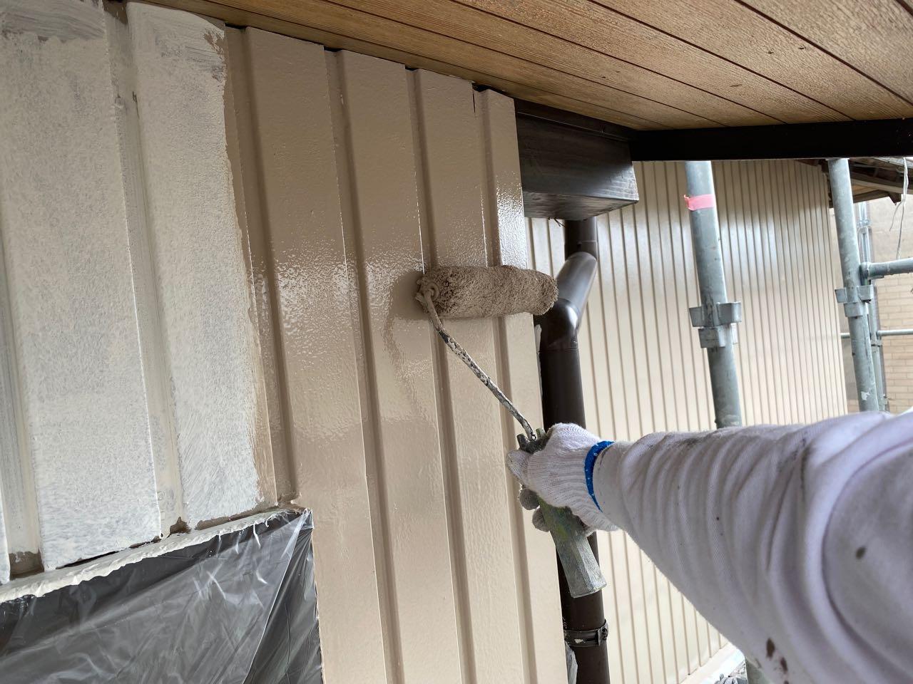 【外壁塗装2】中塗り