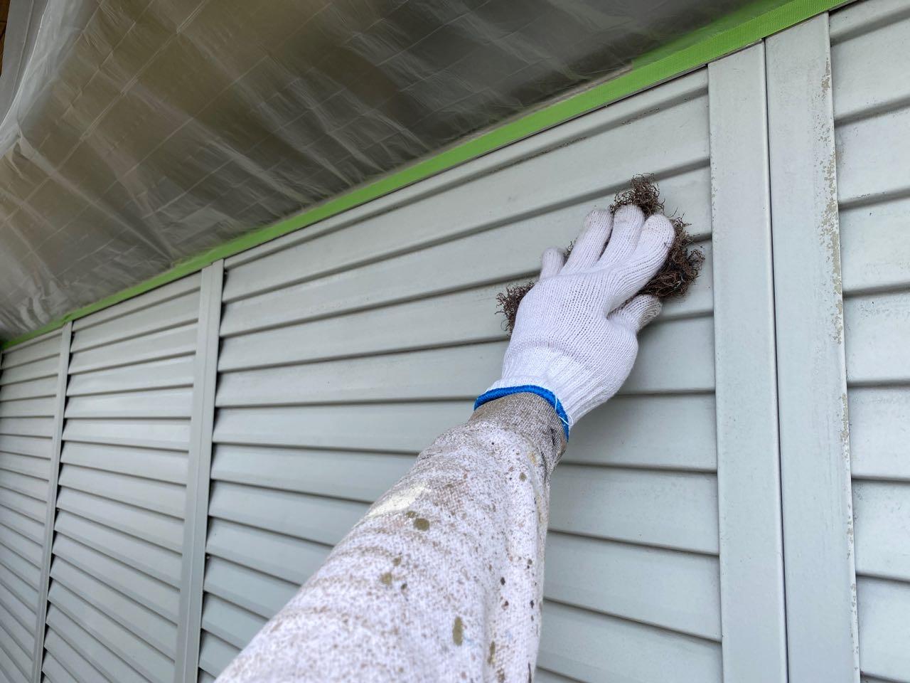 【雨戸塗装】ケレン作業