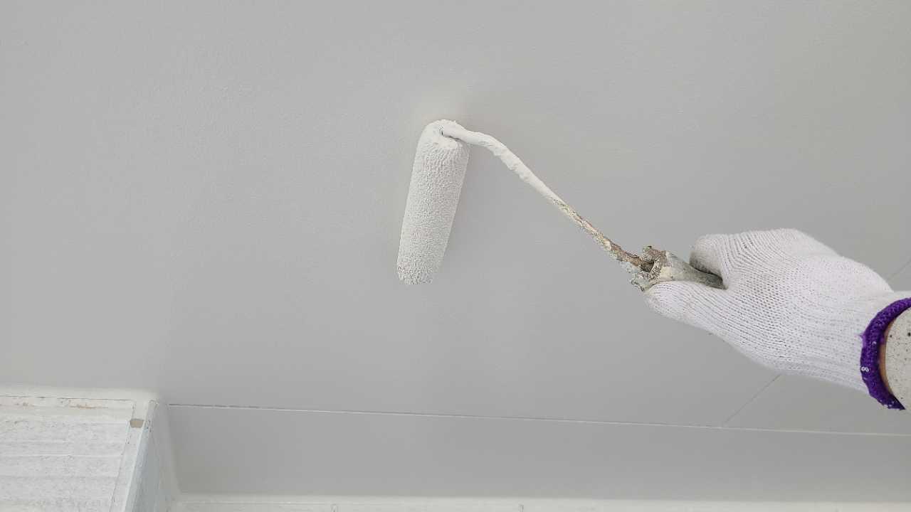 【軒天塗装】上塗り