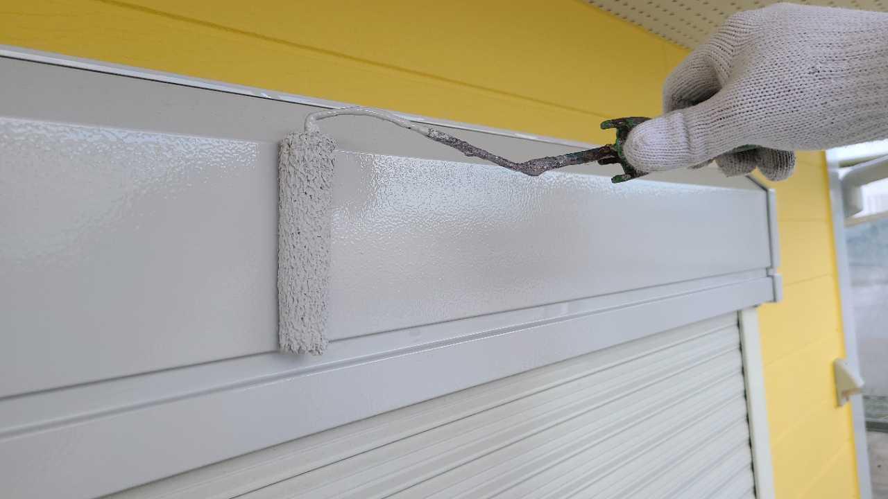 【シャッターボックス塗装】上塗り