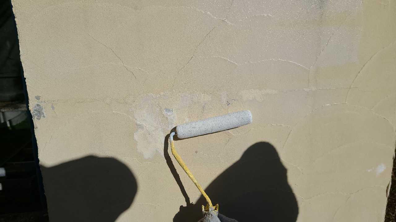 【擁壁塗装】下塗り