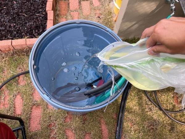 【バイオ洗剤準備】原液混入