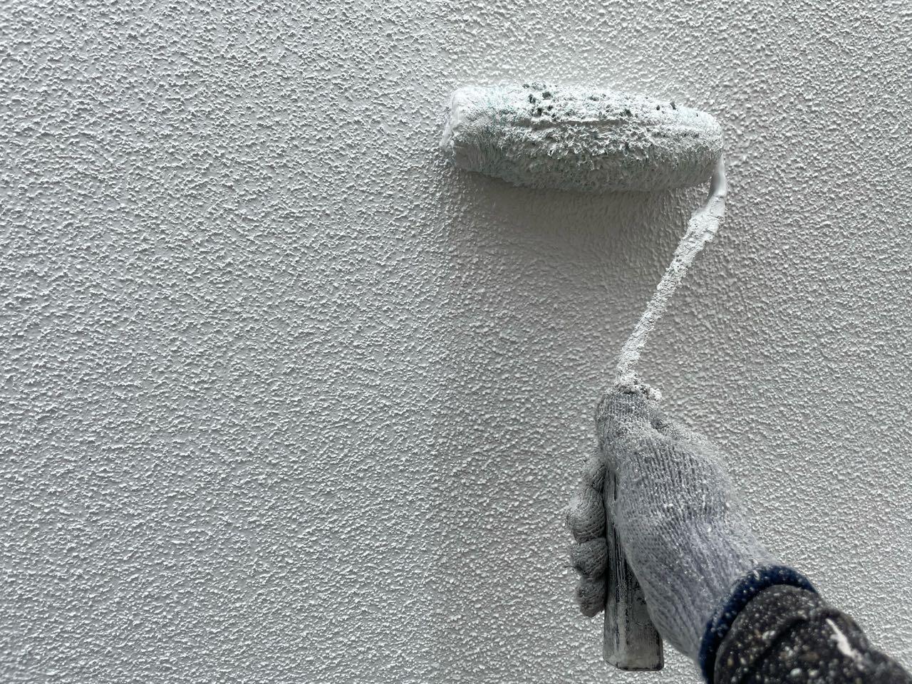 【外壁塗装1】中塗り