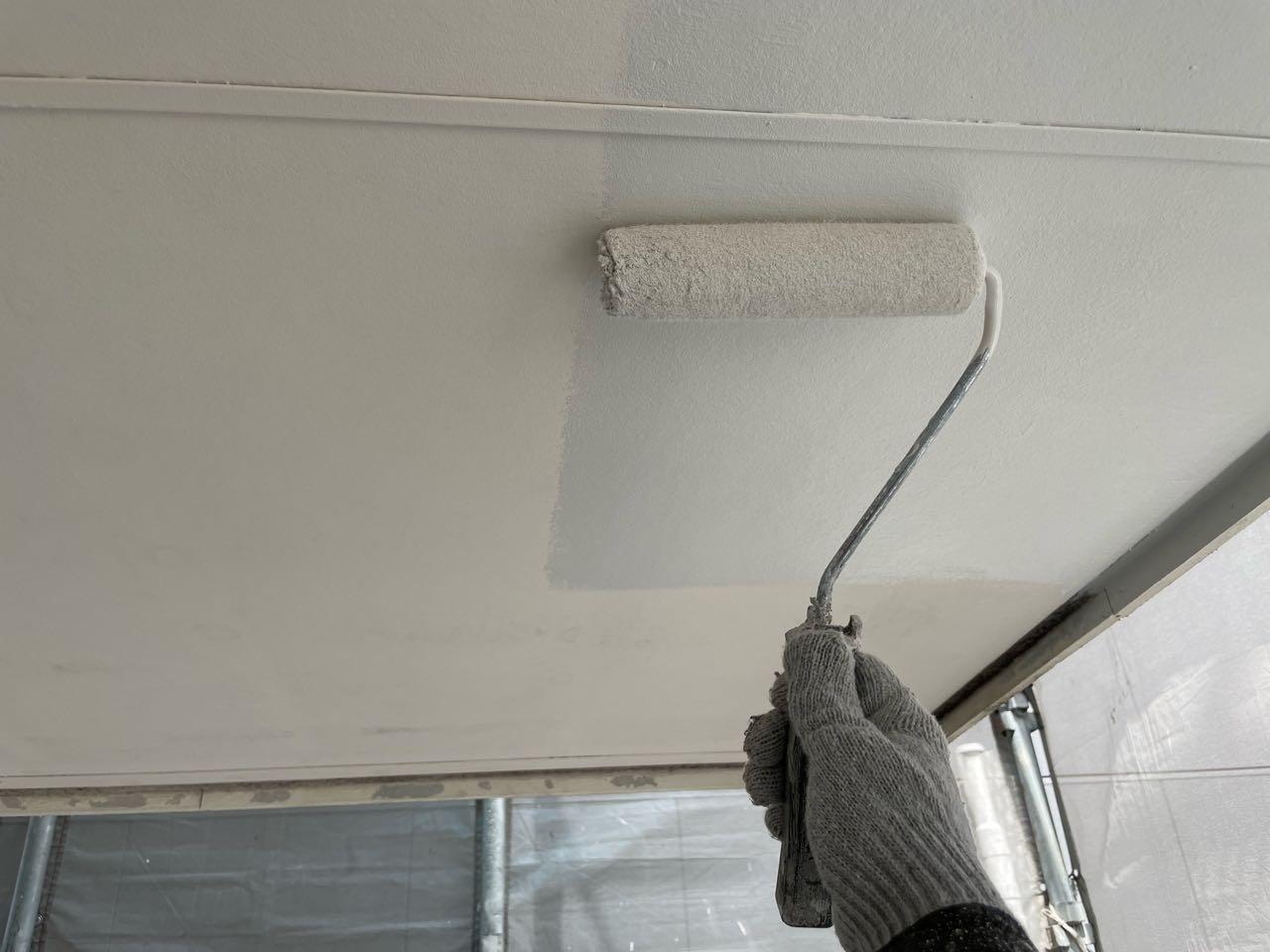 【軒天塗装】下塗り