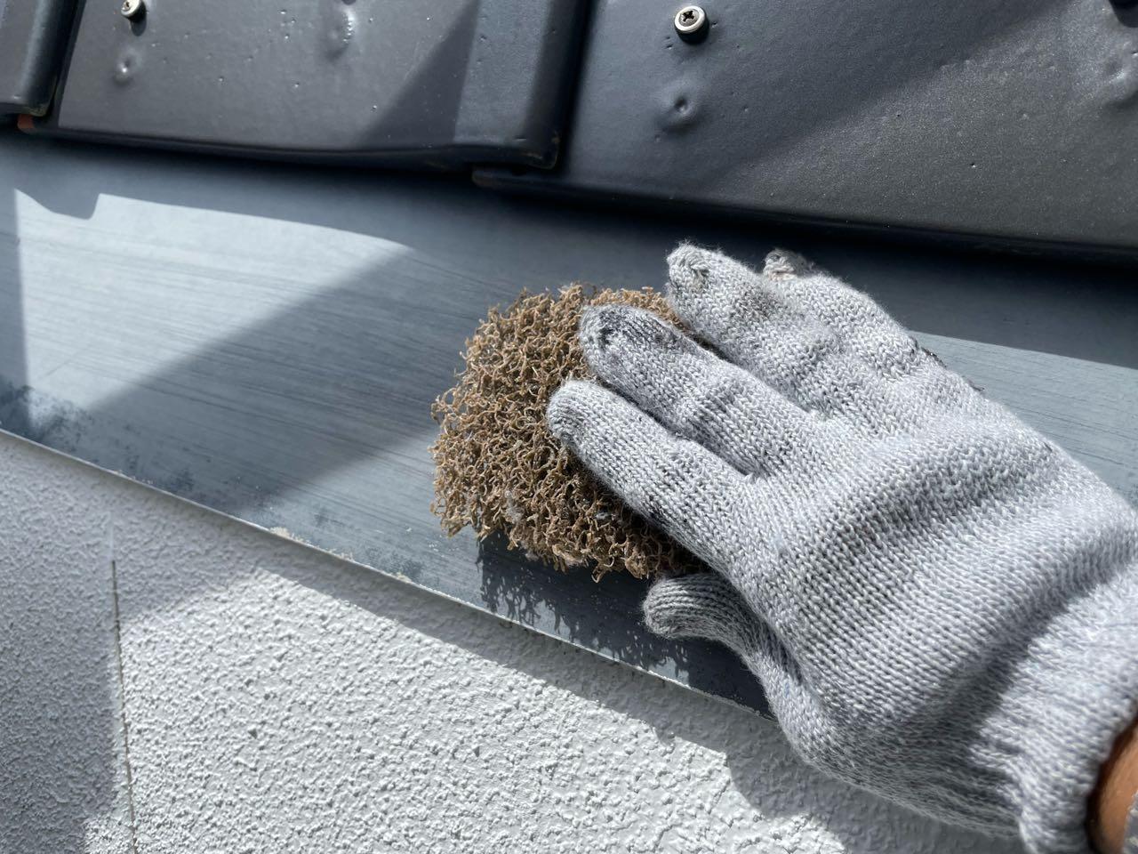 【破風・鼻隠し塗装】ケレン作業