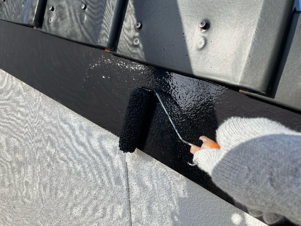 【破風・鼻隠し塗装】上塗り