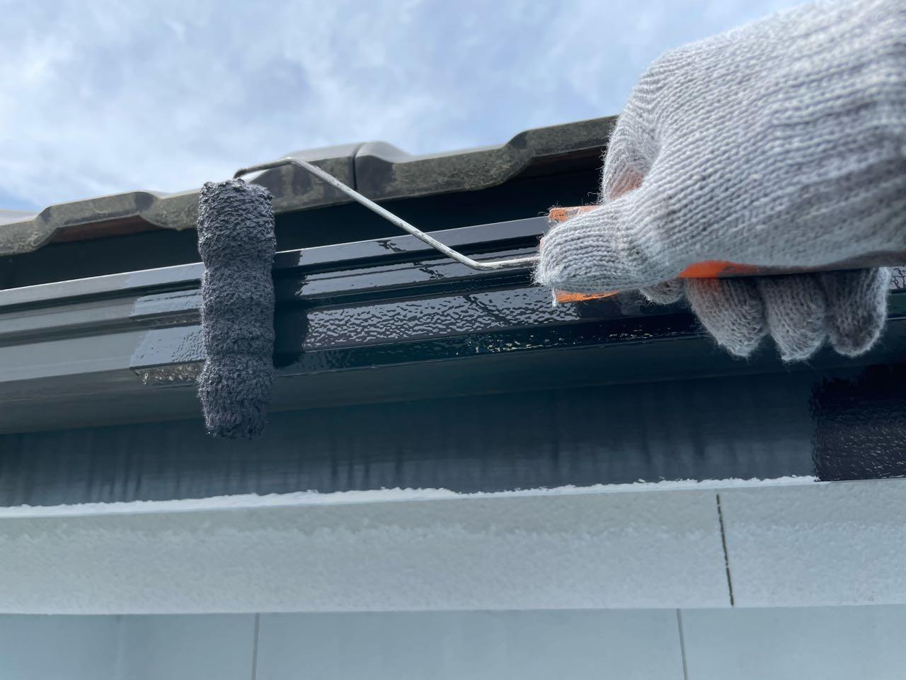 【雨樋塗装】下塗り