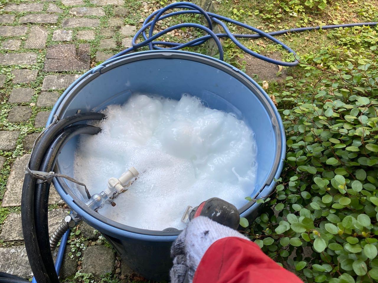 【バイオ洗剤準備】洗浄液攪拌