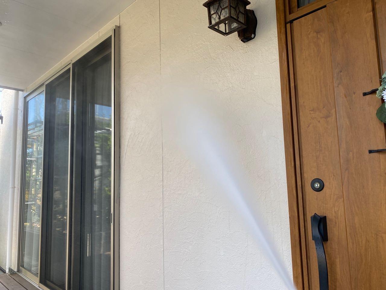 【外壁洗浄】バイオ洗剤塗布