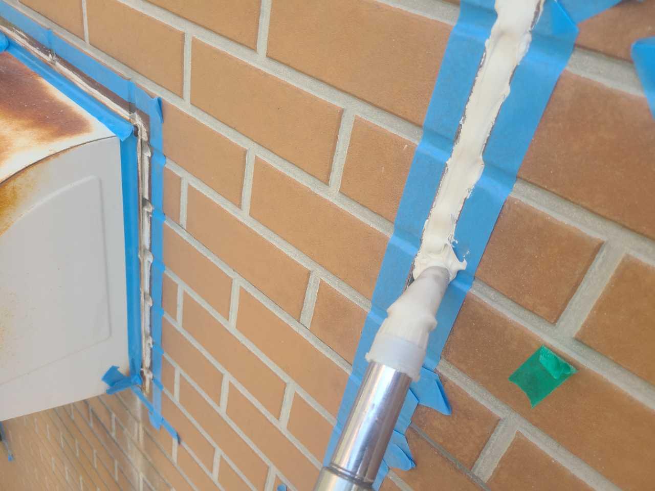 【シーリング工事】コーキング充填