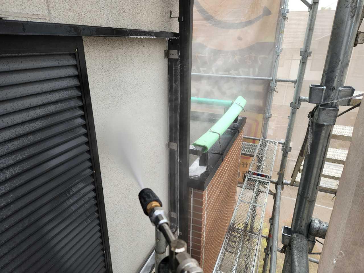 【外壁洗浄】バイオ洗剤塗布