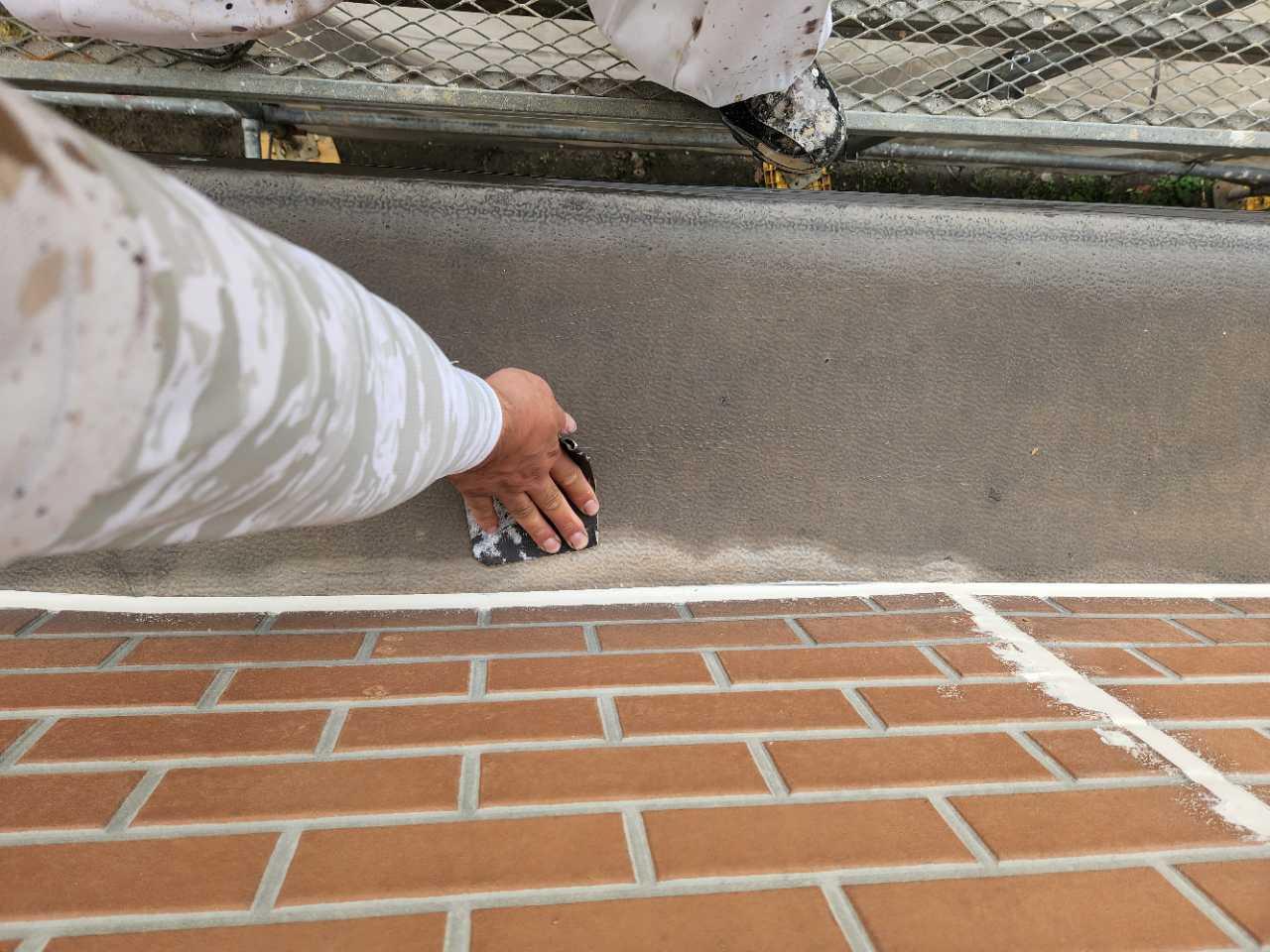 【庇塗装】ケレン作業