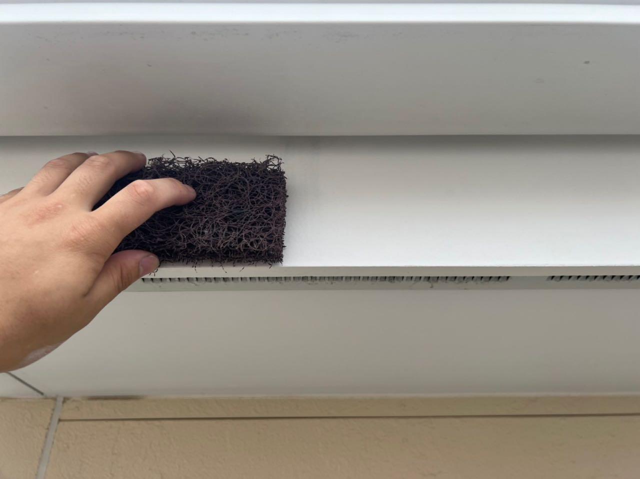 【破風・鼻隠し塗装】ケレン作業