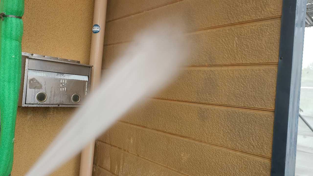 【外壁洗浄】バイオ洗剤塗布