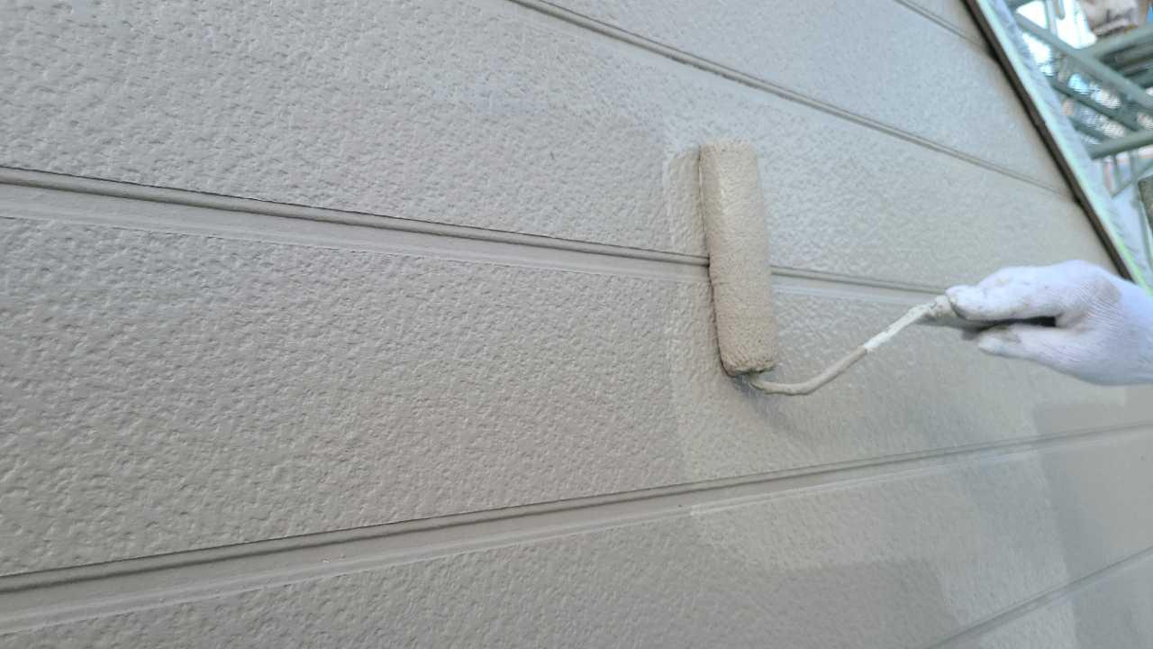 【外壁塗装1】上塗り