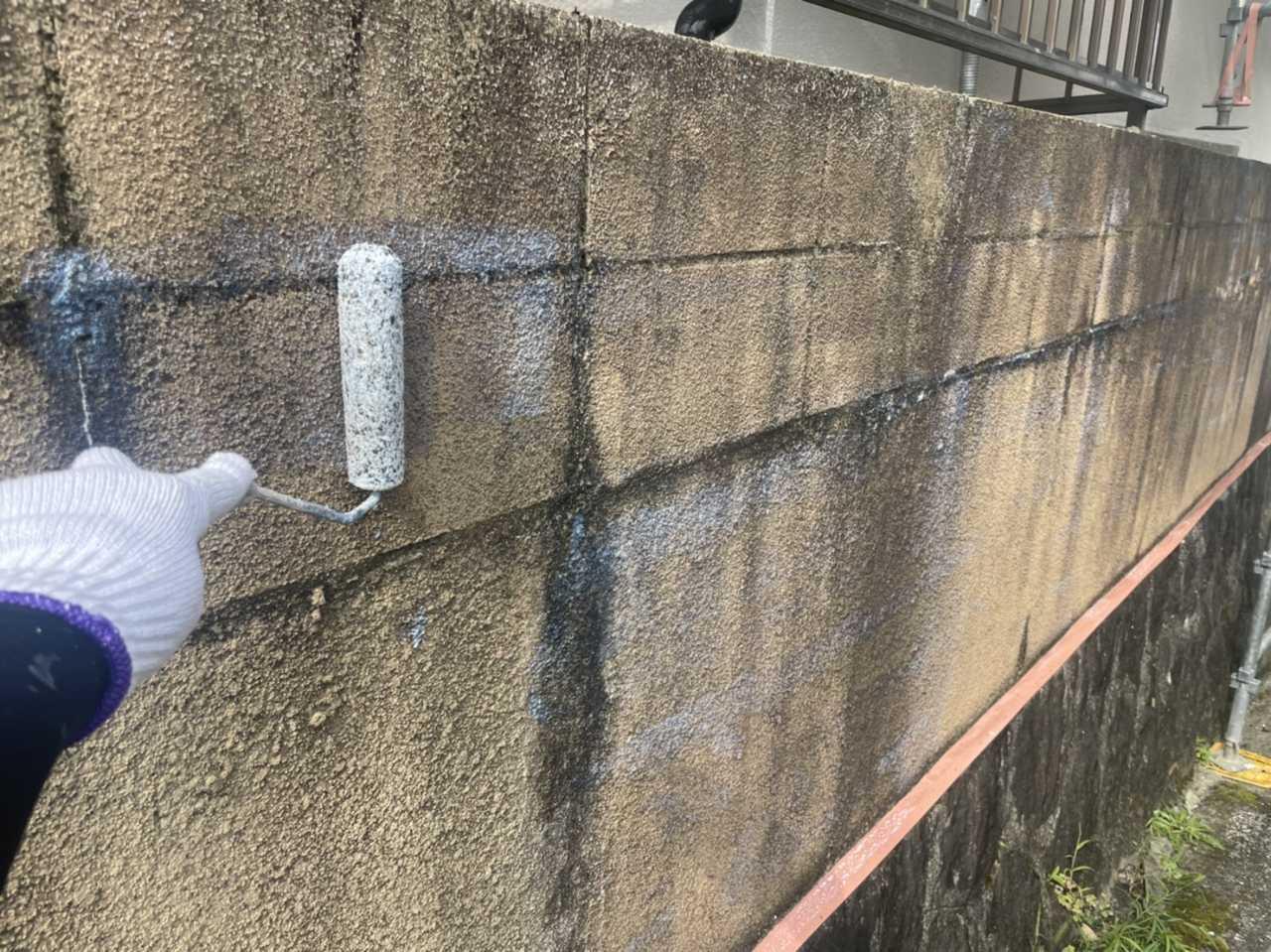 【擁壁塗装】下塗り