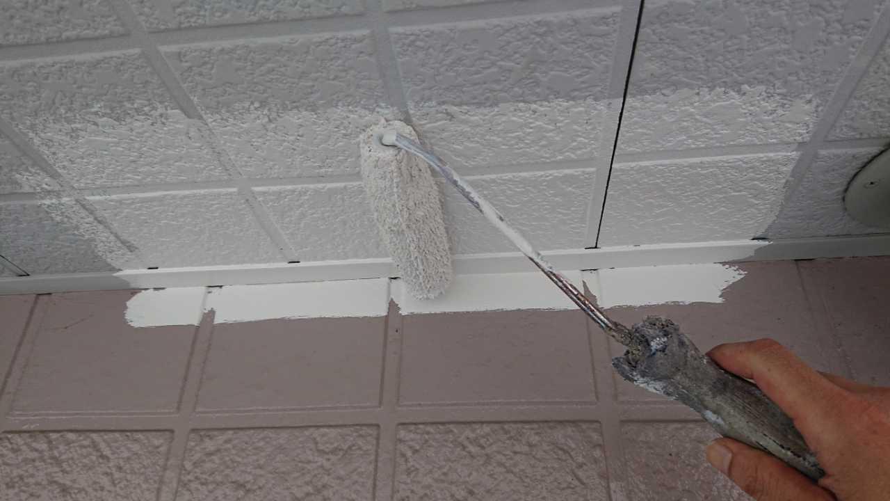 【軒天塗装】下塗り