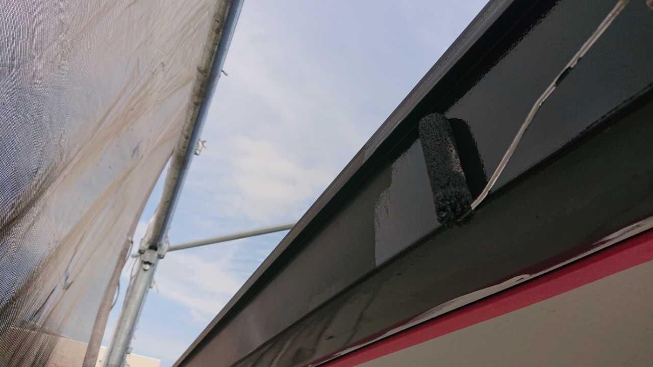 【破風・鼻隠し塗装】下塗り