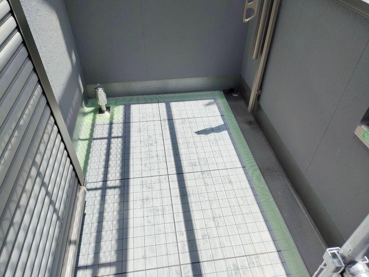 【防水工事】メッシュ貼り