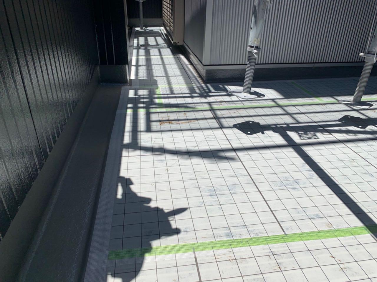 【防水工事】メッシュ貼り