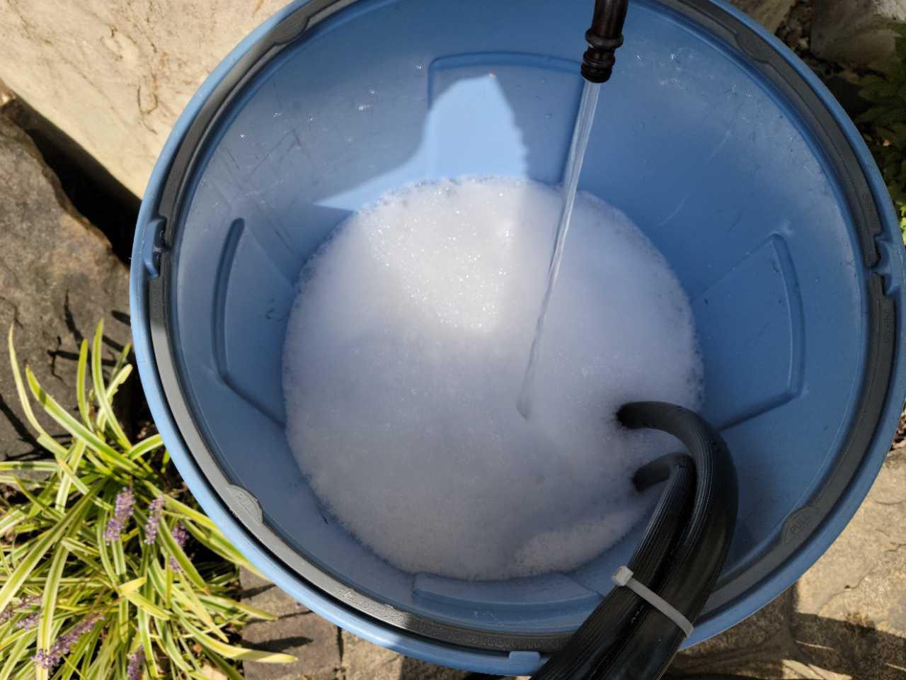 【バイオ洗剤準備】洗浄液攪拌