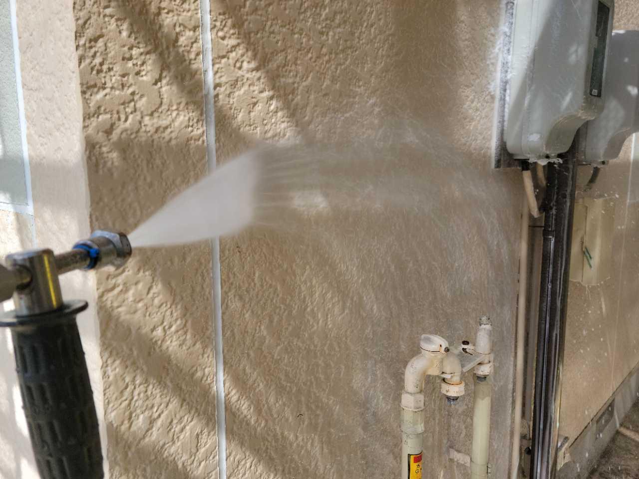 【外壁洗浄】バイオ洗剤塗布