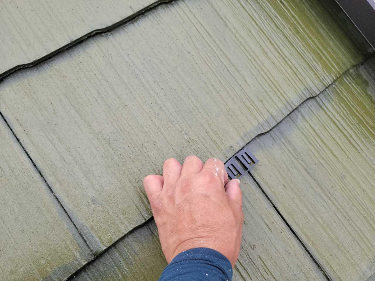 【屋根塗装】タスペーサー挿入