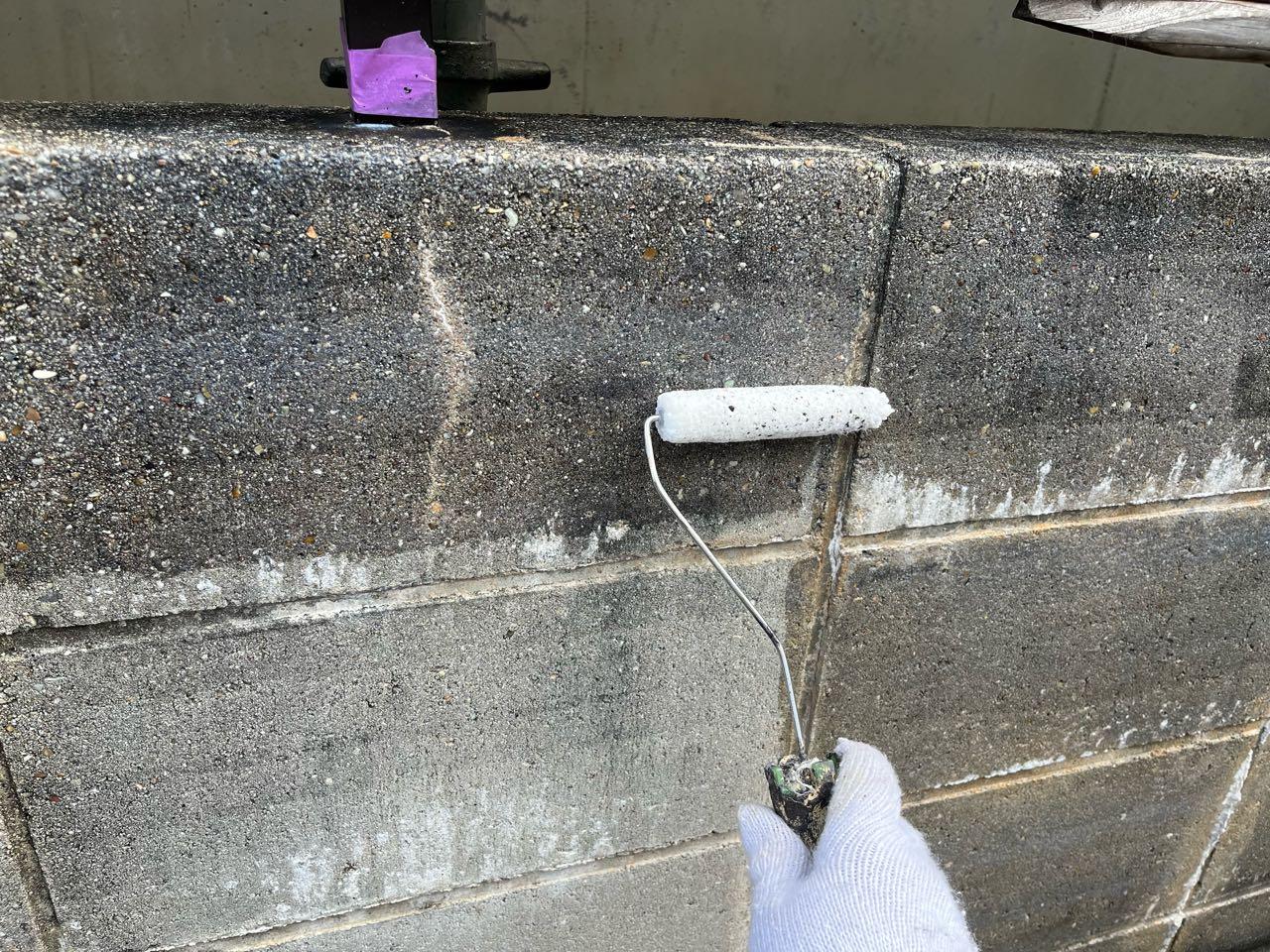 【擁壁塗装】下塗り