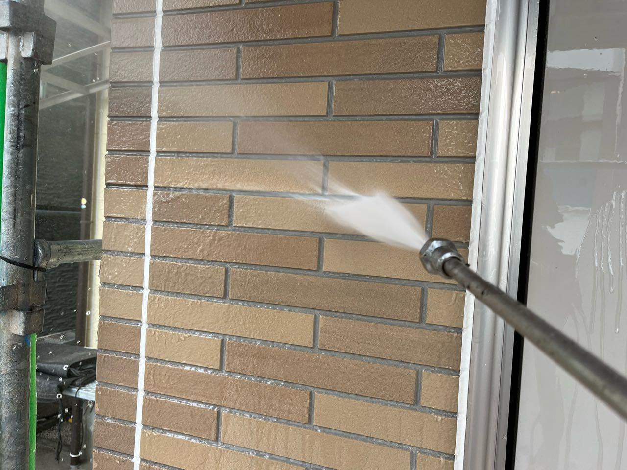 【外壁洗浄】高圧水洗浄