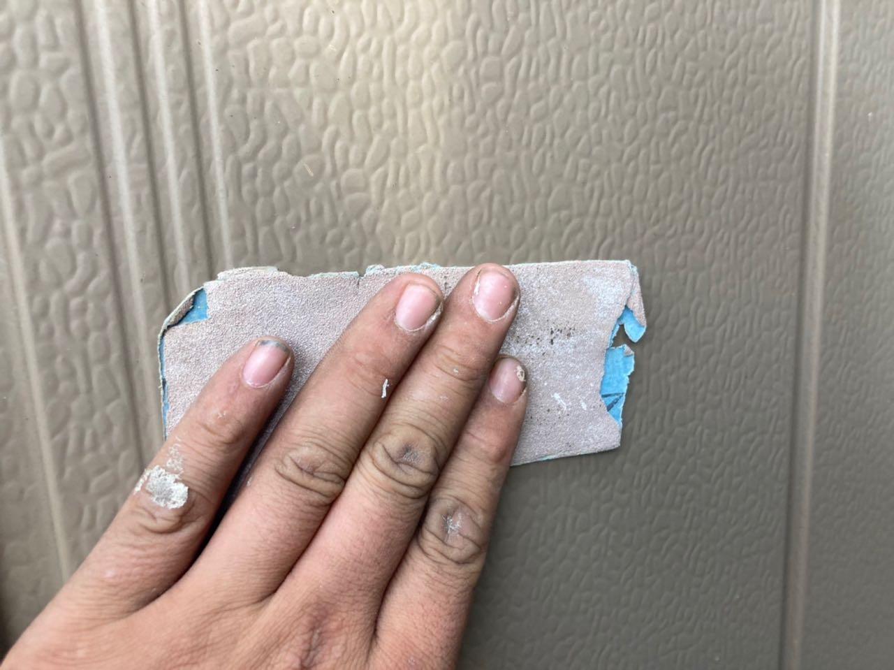 【雨戸塗装】ケレン作業