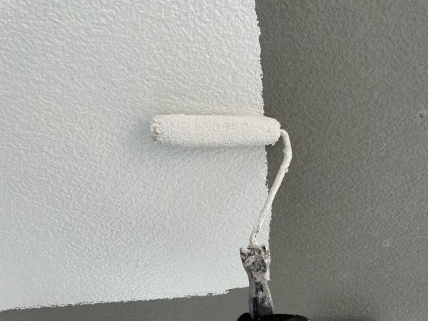 【軒天塗装】下塗り