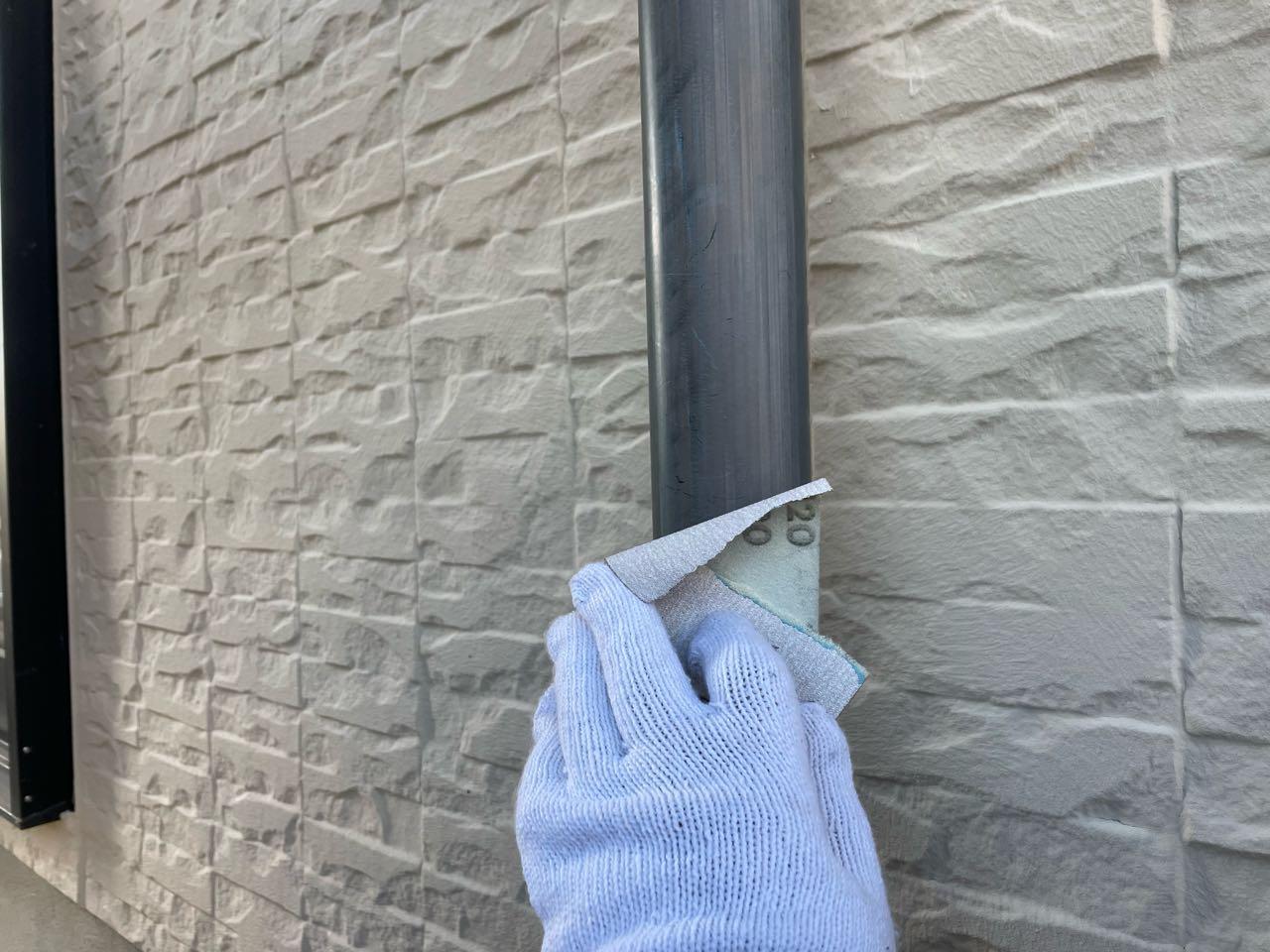 【雨樋塗装】ケレン作業