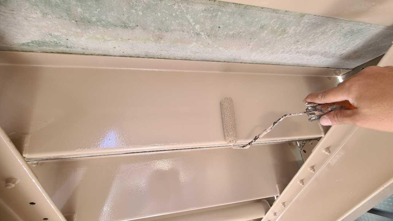 【庇塗装】上塗り