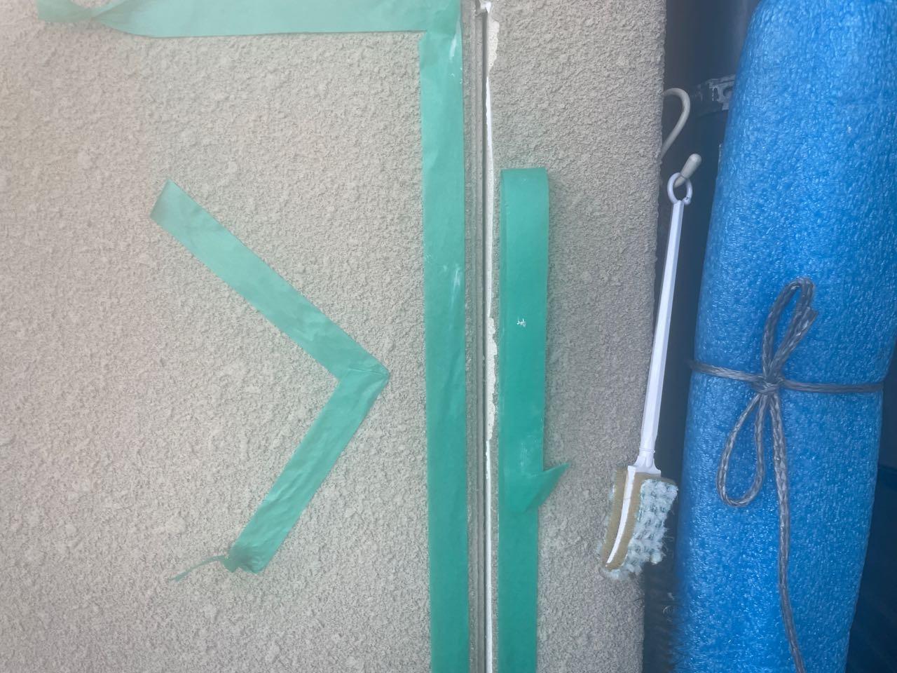 【シーリング工事】マスキング貼り