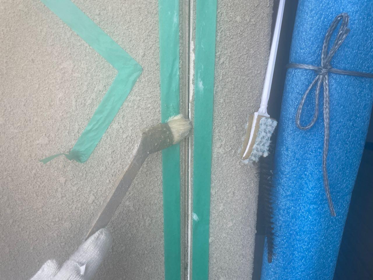 【シーリング工事】プライマー処理