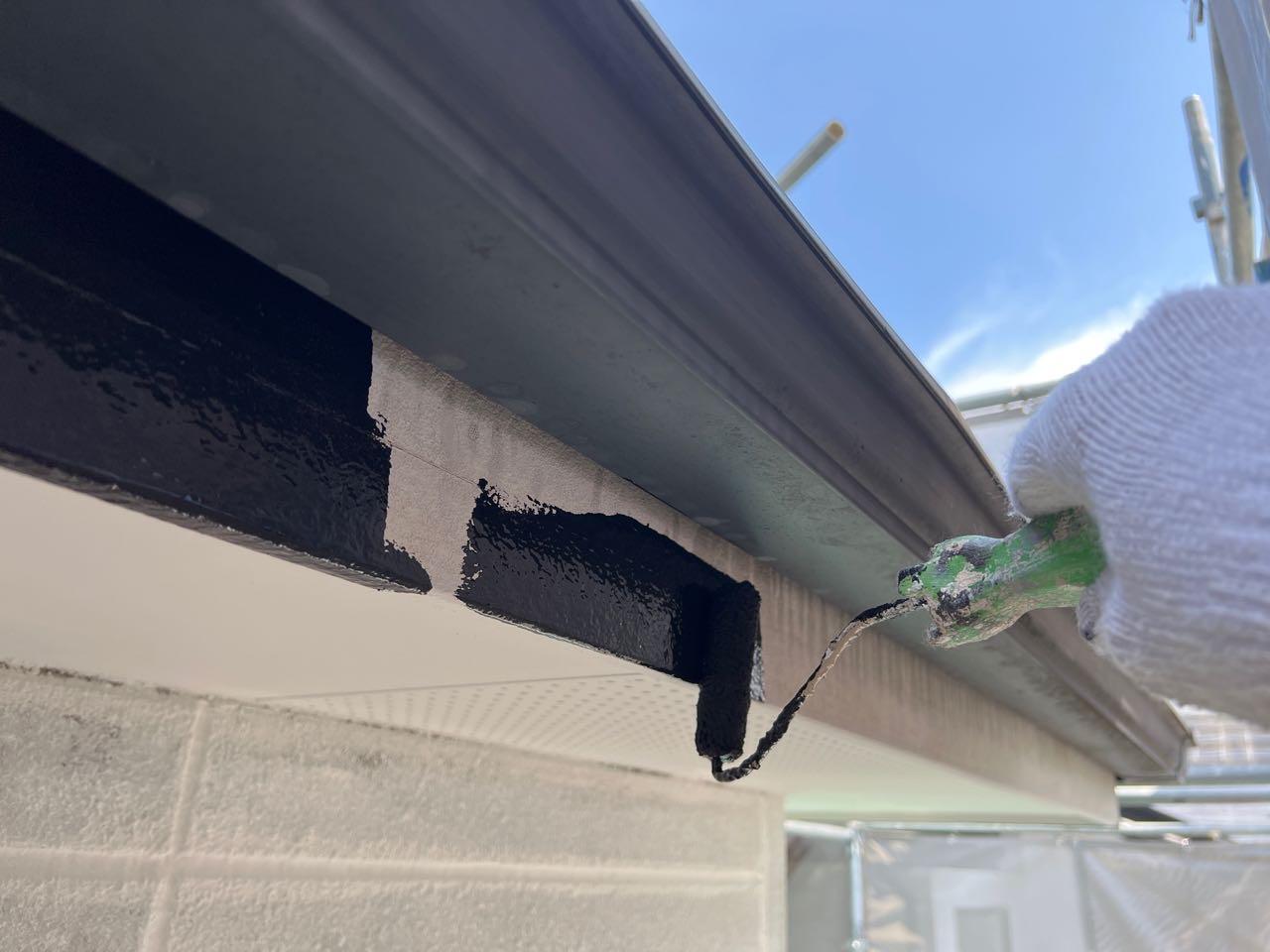 【破風・鼻隠し塗装】下塗り