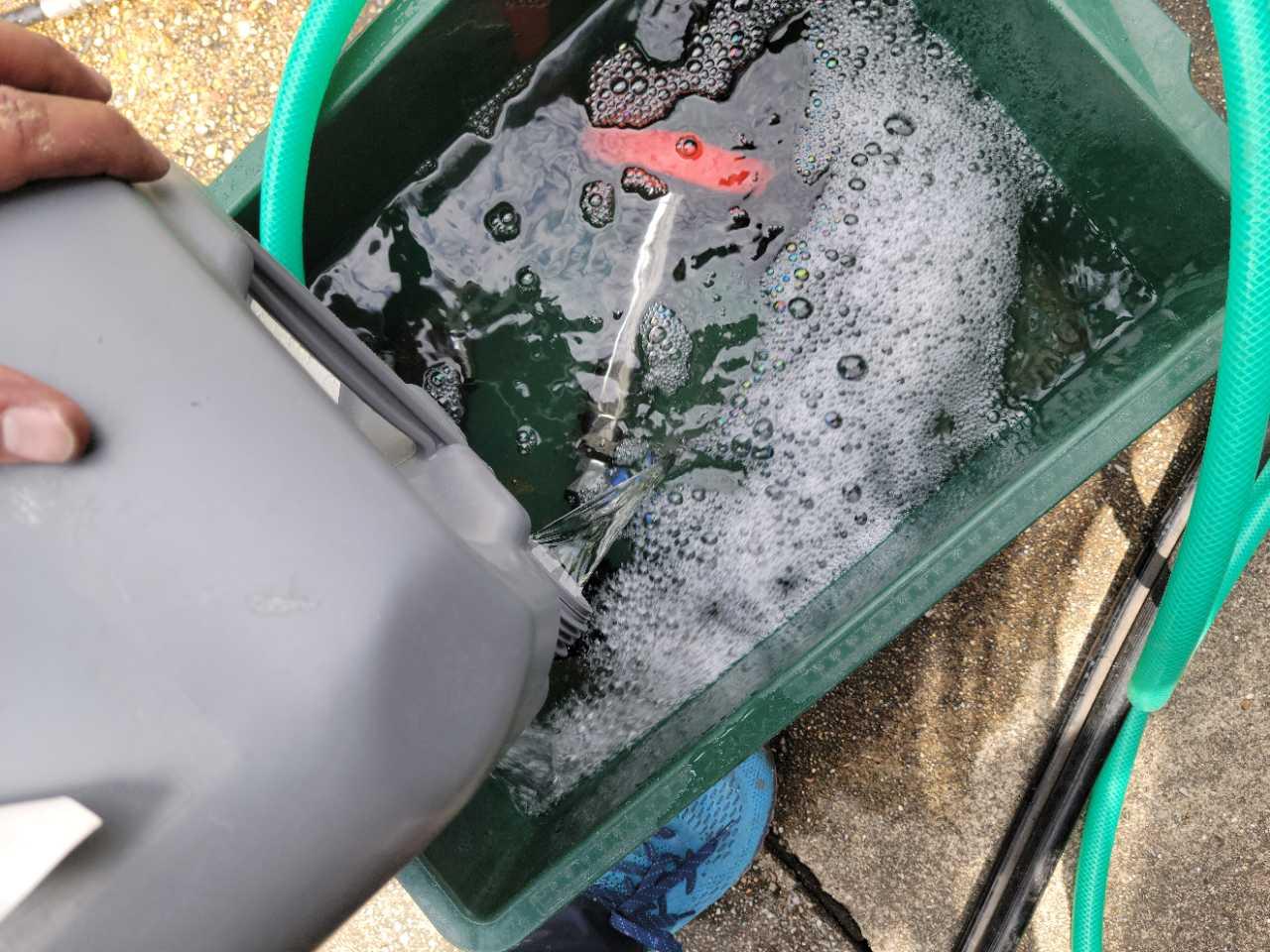 【バイオ洗剤準備】原液混入