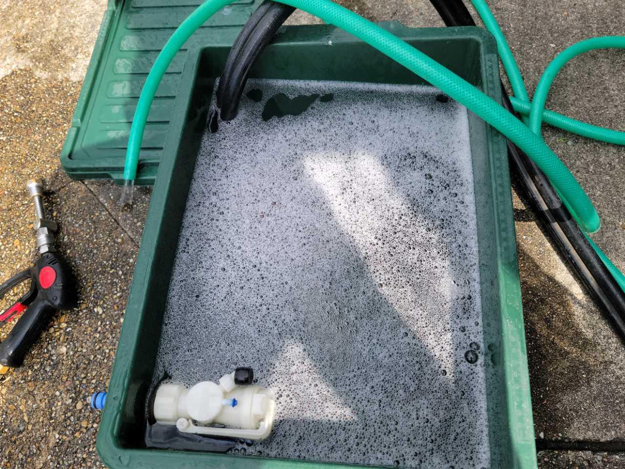 【バイオ洗剤準備】洗浄液攪拌