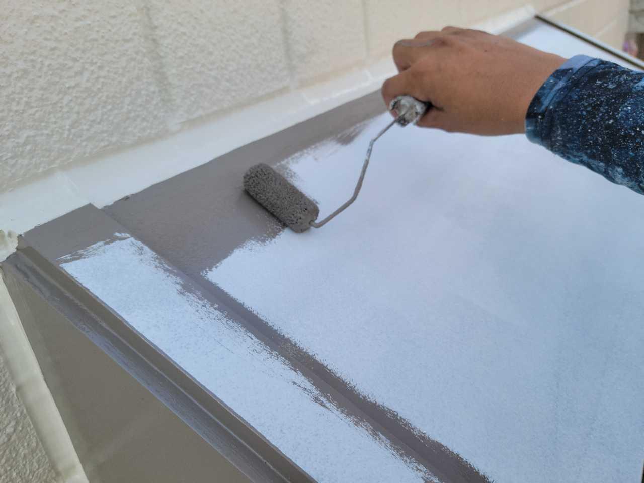 【シャッターボックス塗装】下塗り