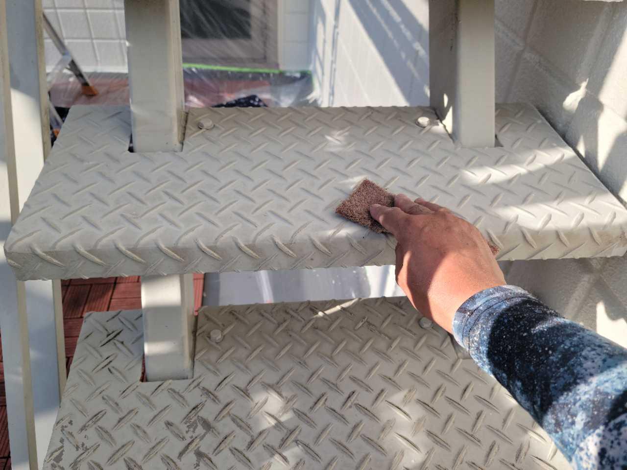 【スリムダクト塗装】ケレン作業