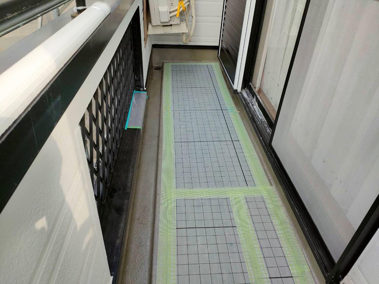 【防水工事】メッシュ貼り